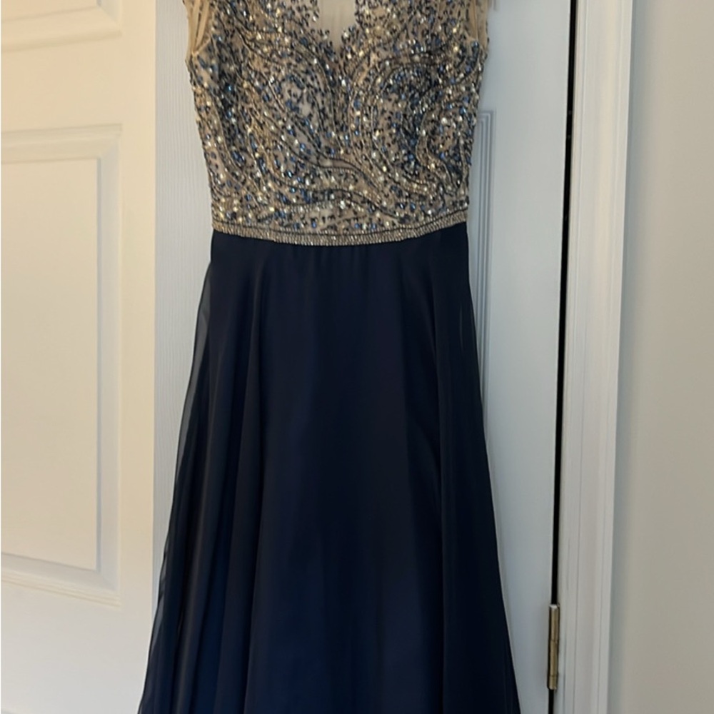 Elegant Navy Blue Embellished Evening Dress